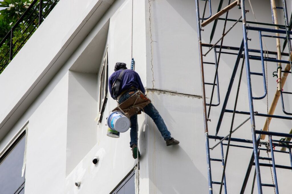 Outside Commercial Paint​